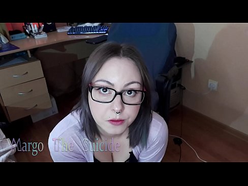 ❤️ სექსუალური გოგონა სათვალეებით ღრმად იწოვს დილდოს კამერაზე ️  სექსი ka.xxxnd-com.ru ❌
